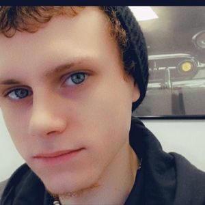 Meet your Posher, Zach